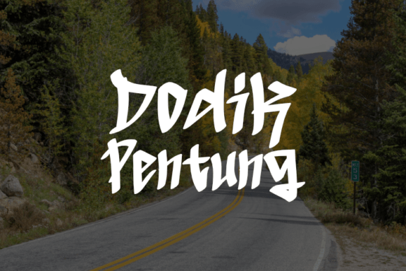 Dodik Pentung: A Dynamic Display Typeface for Bold Campaigns